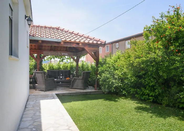 Lado With Private Pool Near Split * Kaštela