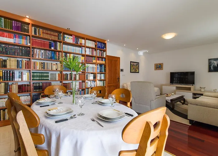 Villa Lado With Private Pool Near Split