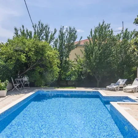Lado With Private Pool Near Split فيلة *