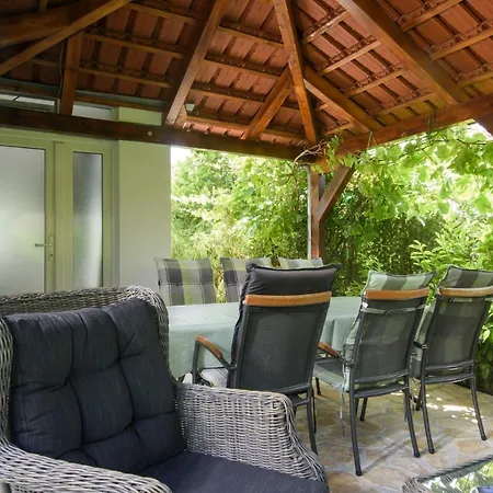 فيلة Lado With Private Pool Near Split Kaštela