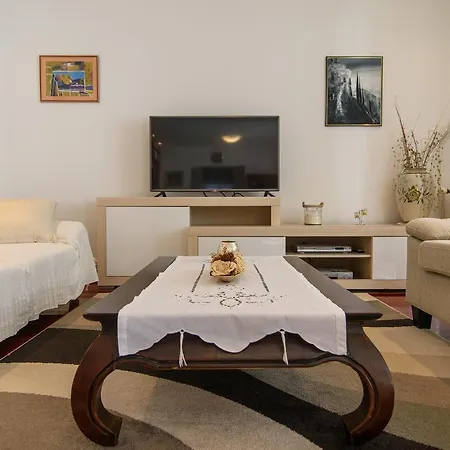 Lado With Private Pool Near Split Вилла Каштела