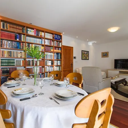 فيلة Lado With Private Pool Near Split