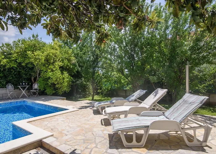 Villa Lado With Private Pool Near Split