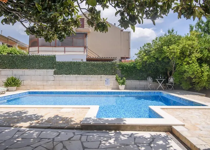 Lado With Private Pool Near Split Villa Kaštela