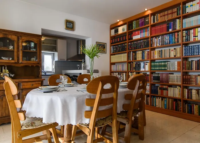 Lado With Private Pool Near Split Villa