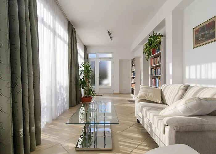 Lado With Private Pool Near Split Villa *